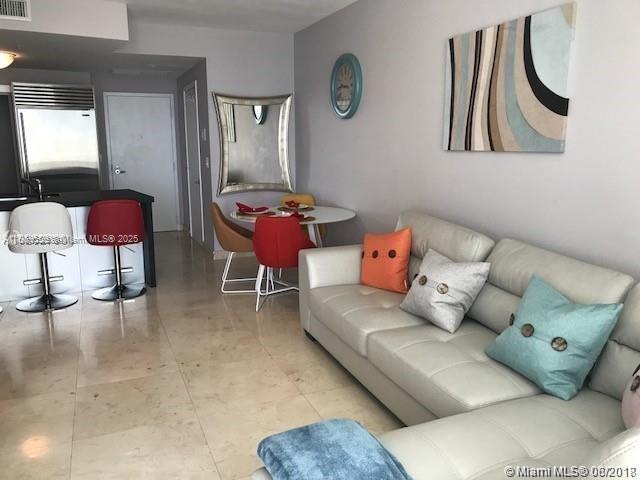 See details 1908 1 / 2 881 sq. ft. $ 2025-09-01 0 Photo