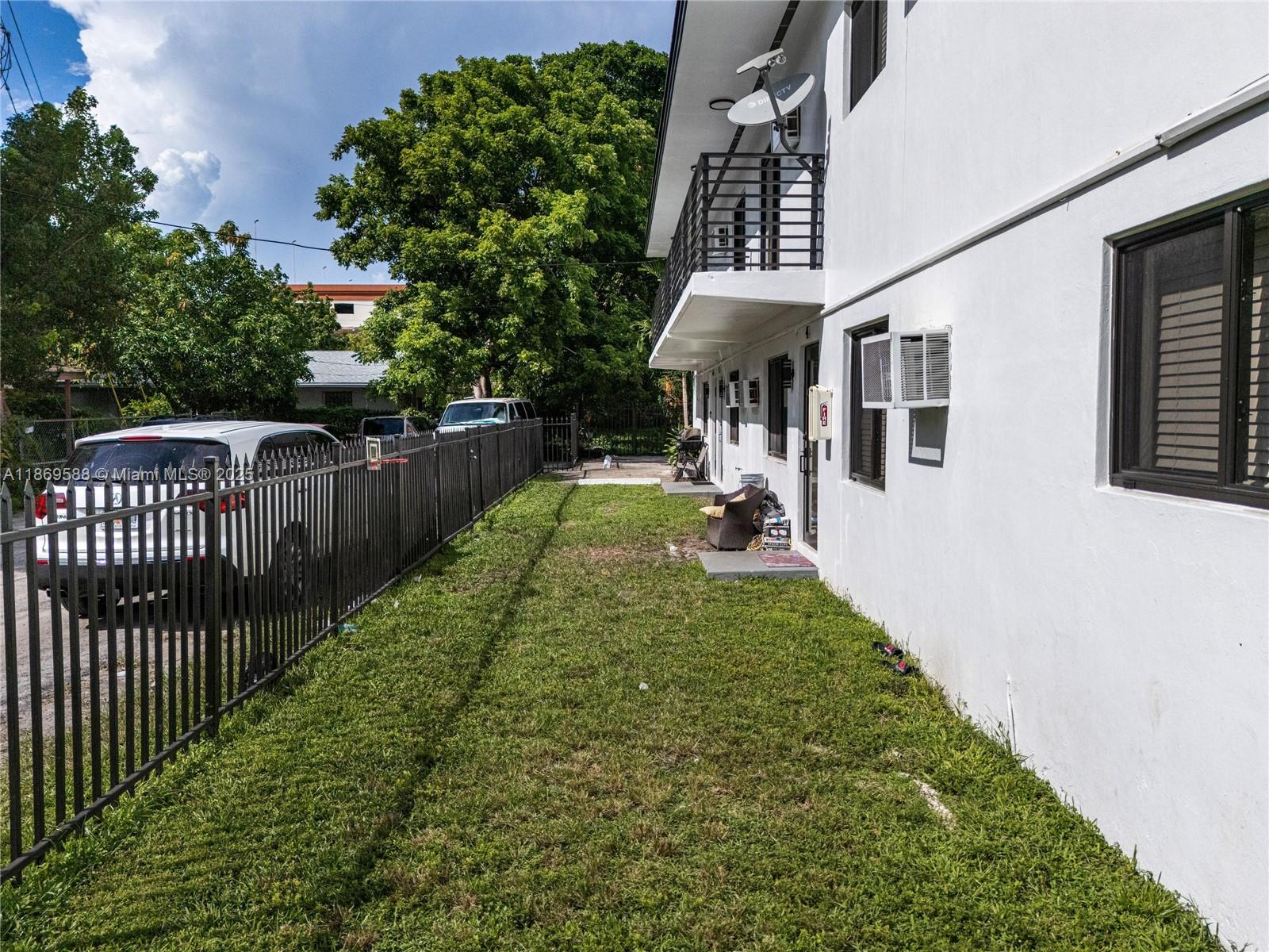 See details / 6090 sq. ft. $ 2025-08-30 0 Photo