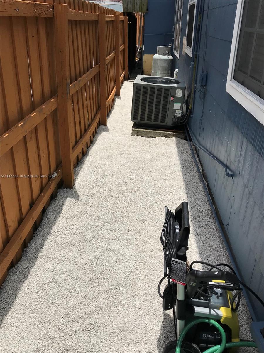 Ver detalles / 1636 sq. ft. $ 2025-08-30 0 foto