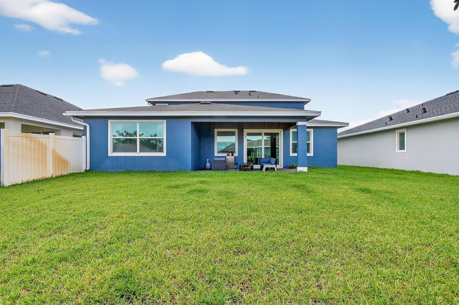 Ver detalles 19113 5 / 2869 sq. ft. $ 2026-05-27 0 foto