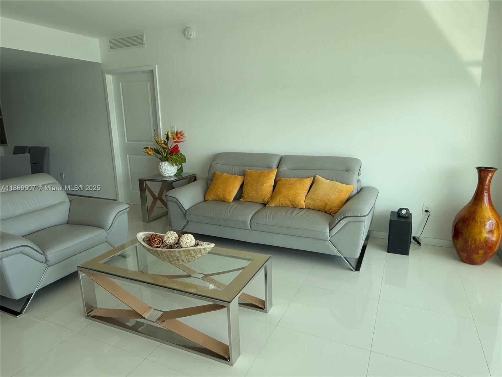Photo of 400 Sunny Isles Blvd  #1021, Sunny Isles Beach, Florida, 33160 - 