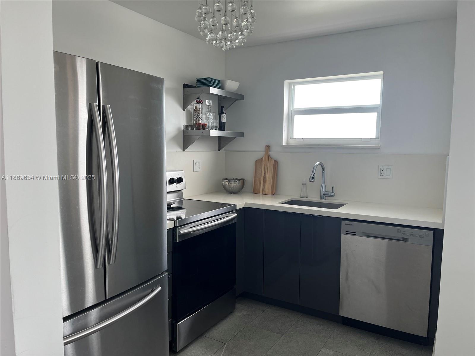 623-E 1 / 1 865 sq. ft. $ 2025-09-29 0 Photo