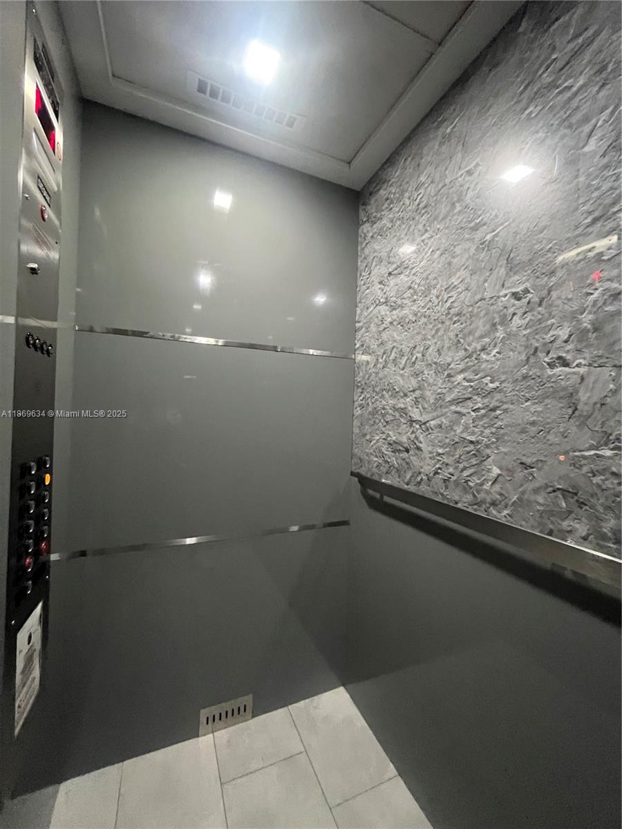 623-E 1 / 1 865 sq. ft. $ 2025-09-29 0 Photo