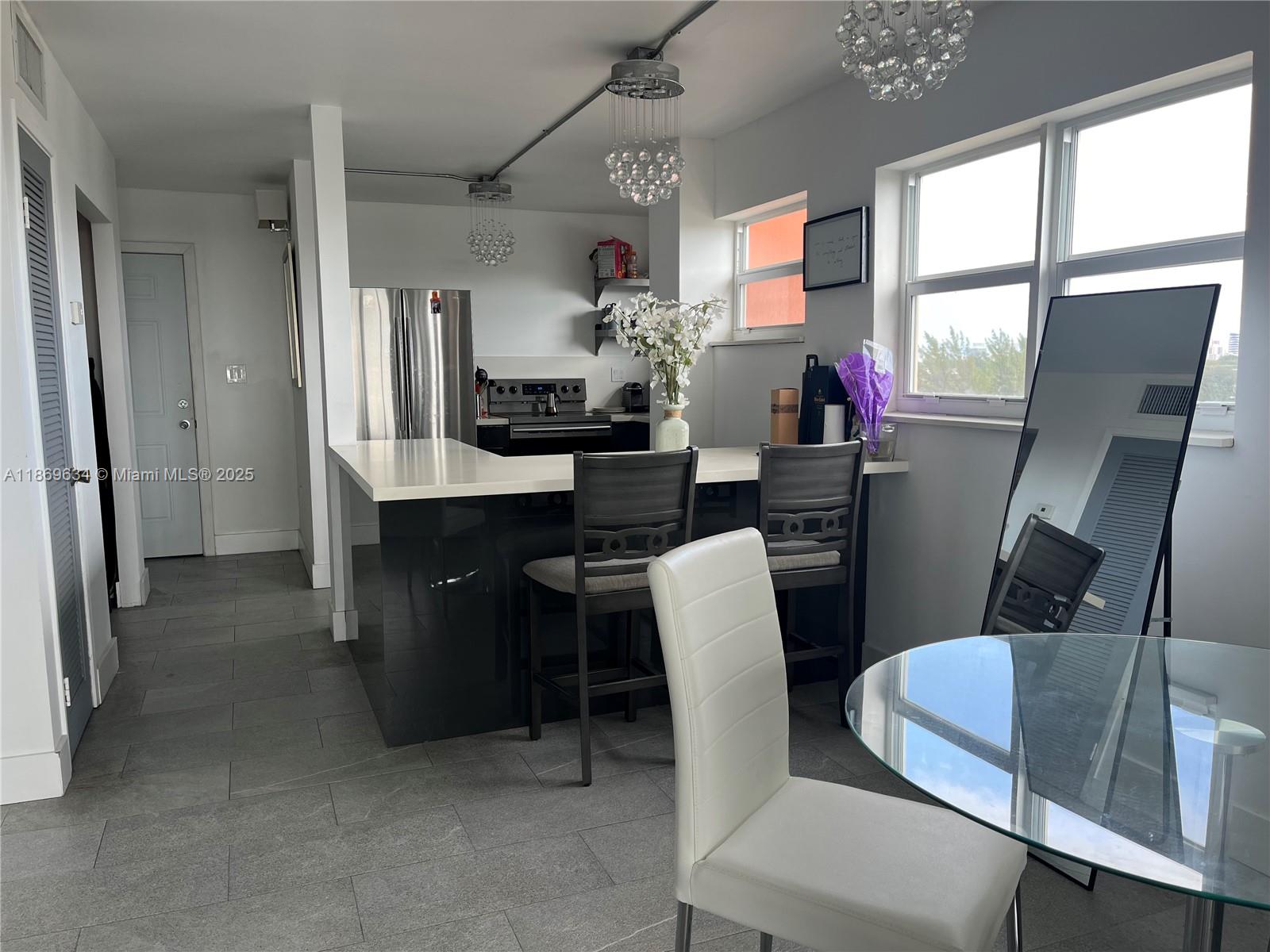 623-E 1 / 1 865 sq. ft. $ 2025-09-29 0 Photo