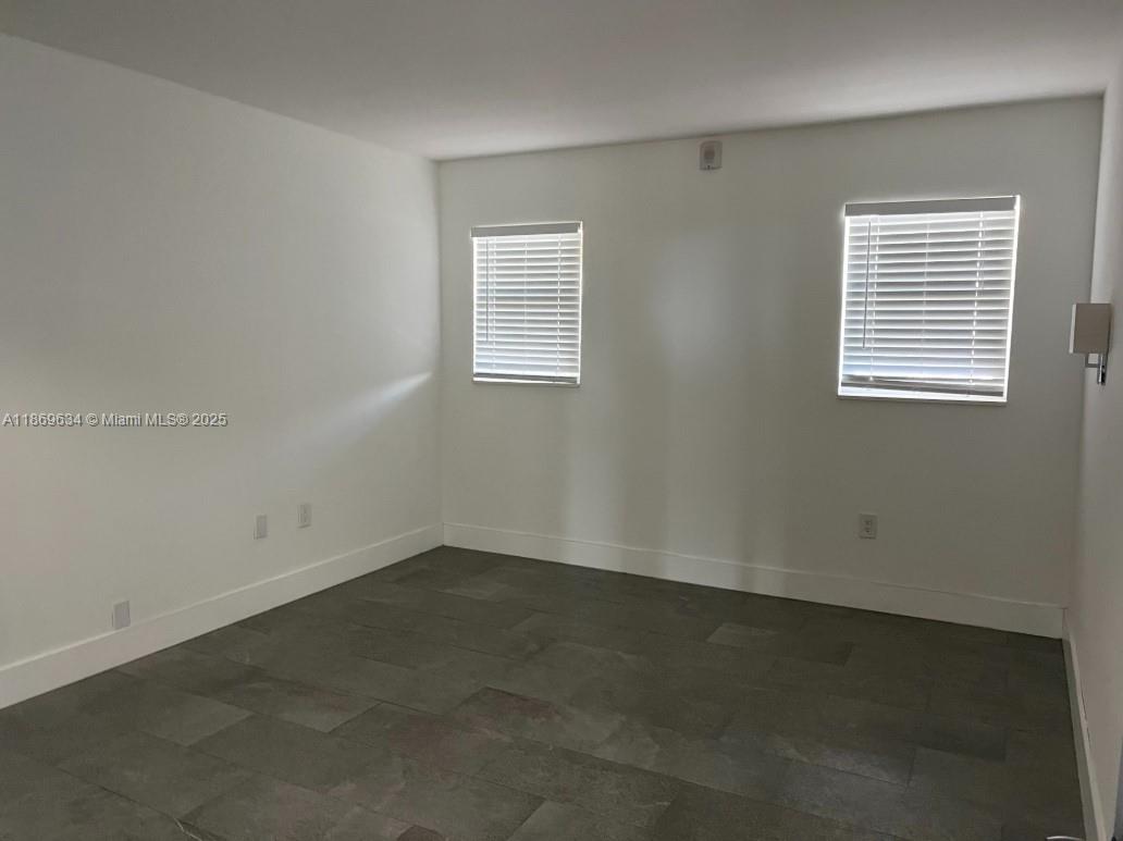 623-E 1 / 1 865 sq. ft. $ 2025-09-29 0 Photo