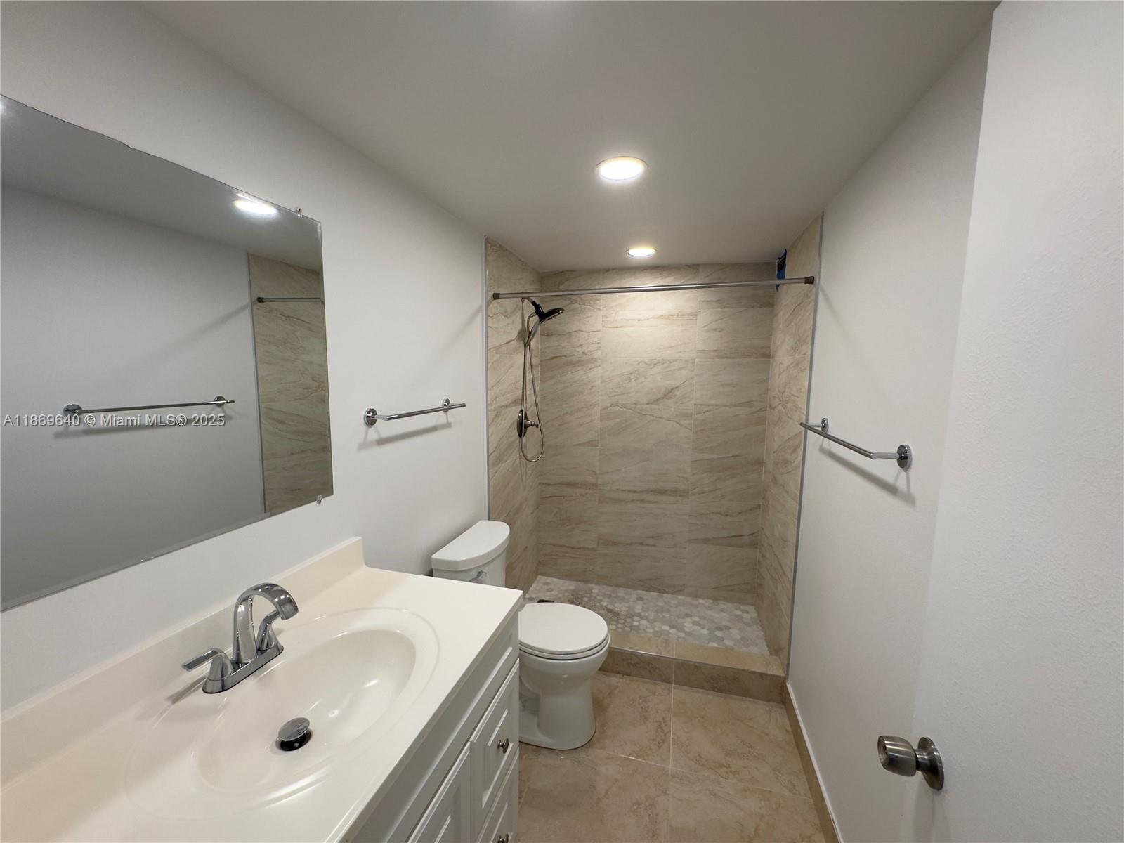 Photo of 2500 Parkview Dr  #1909, Hallandale Beach, Florida, 33009 - 