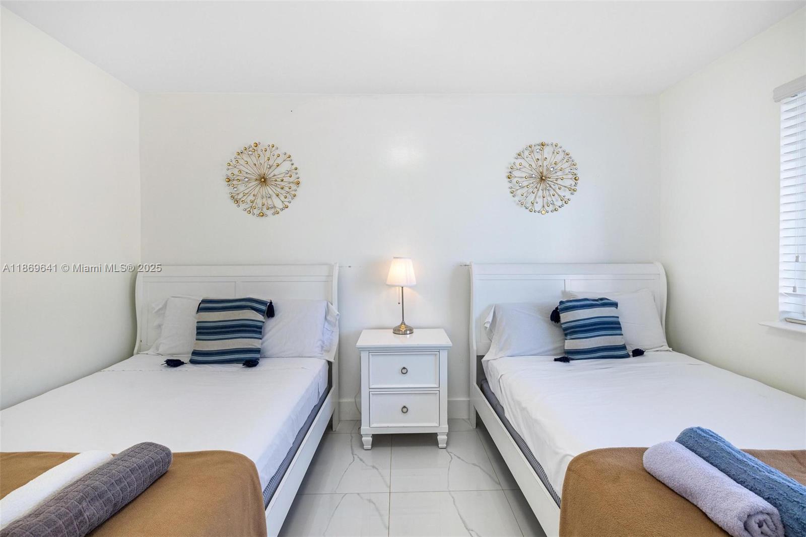 See details / 1505 sq. ft. $ 2025-08-31 0 Photo