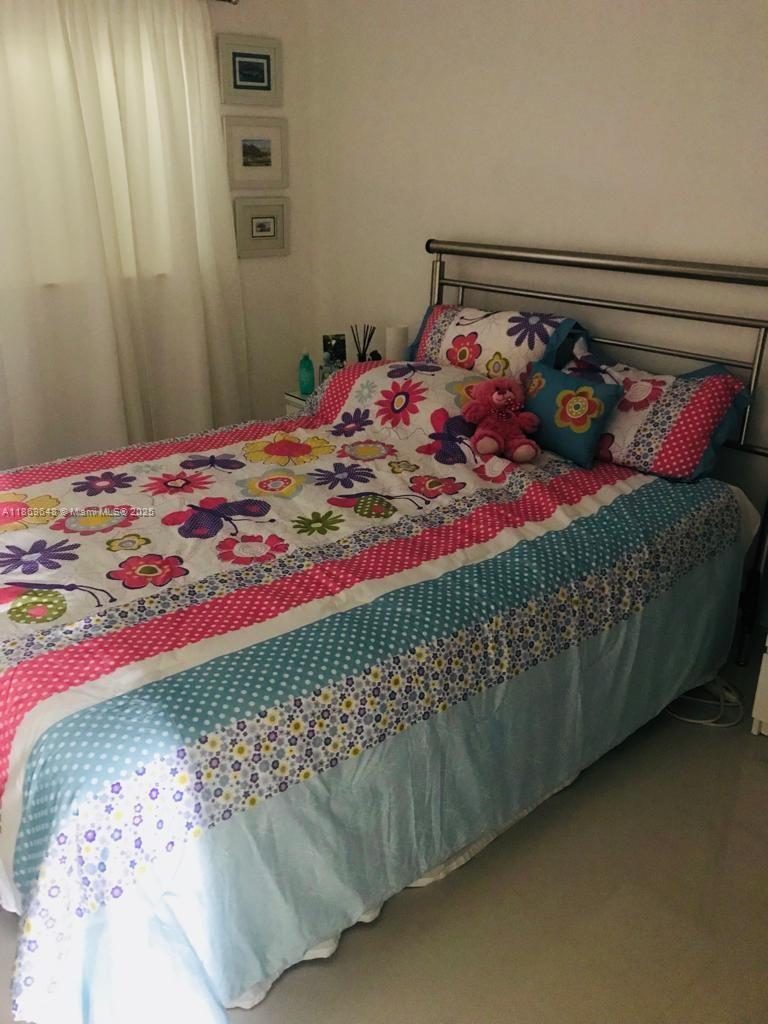 213-3 2 / 2 1315 sq. ft. $ 2025-08-31 0 Photo