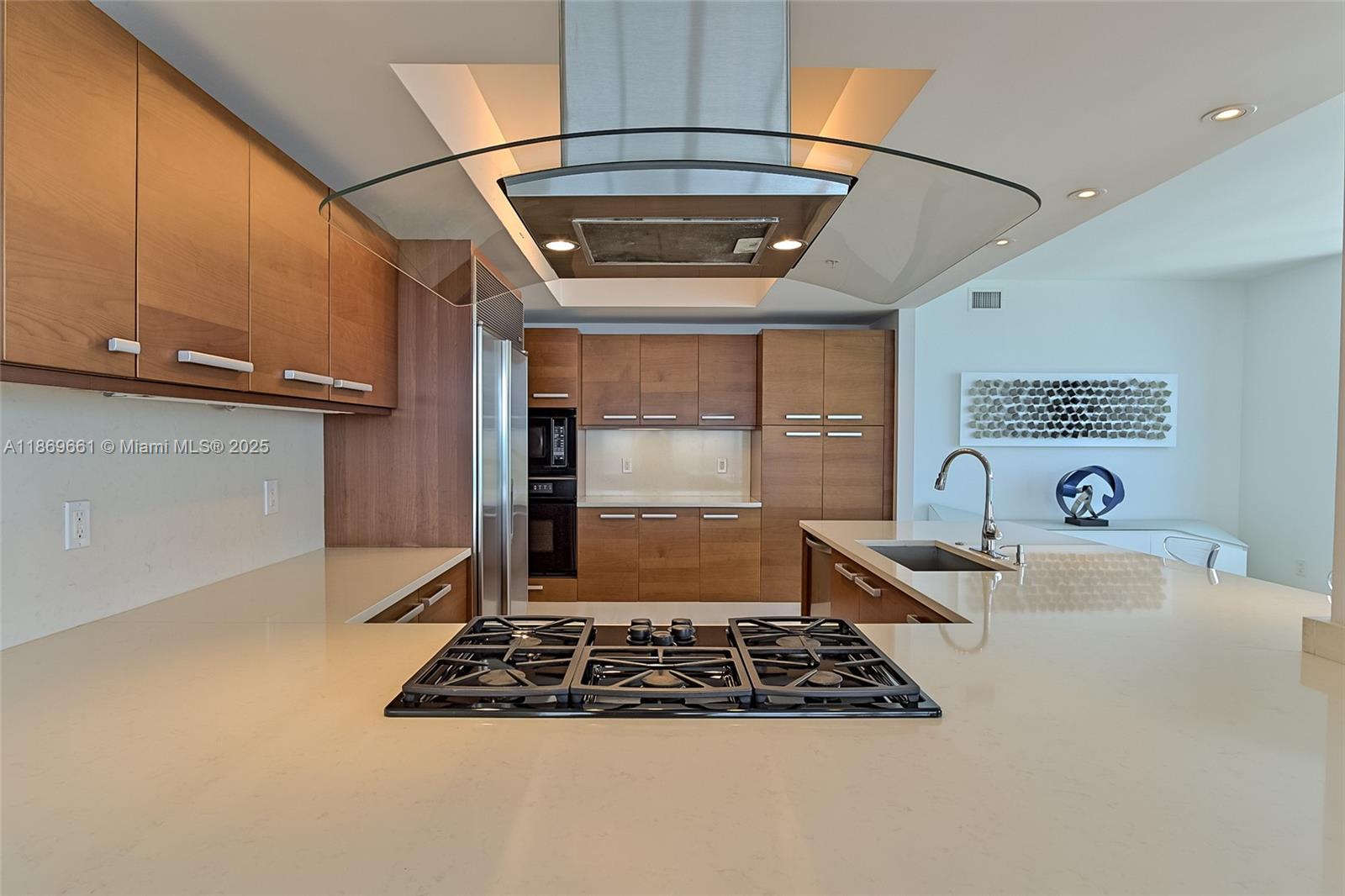 Photo of 3535 OCEAN DR  #2002, Hollywood, Florida, 33019 - 