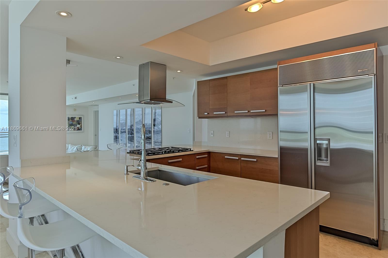 Photo of 3535 OCEAN DR  #2002, Hollywood, Florida, 33019 - 