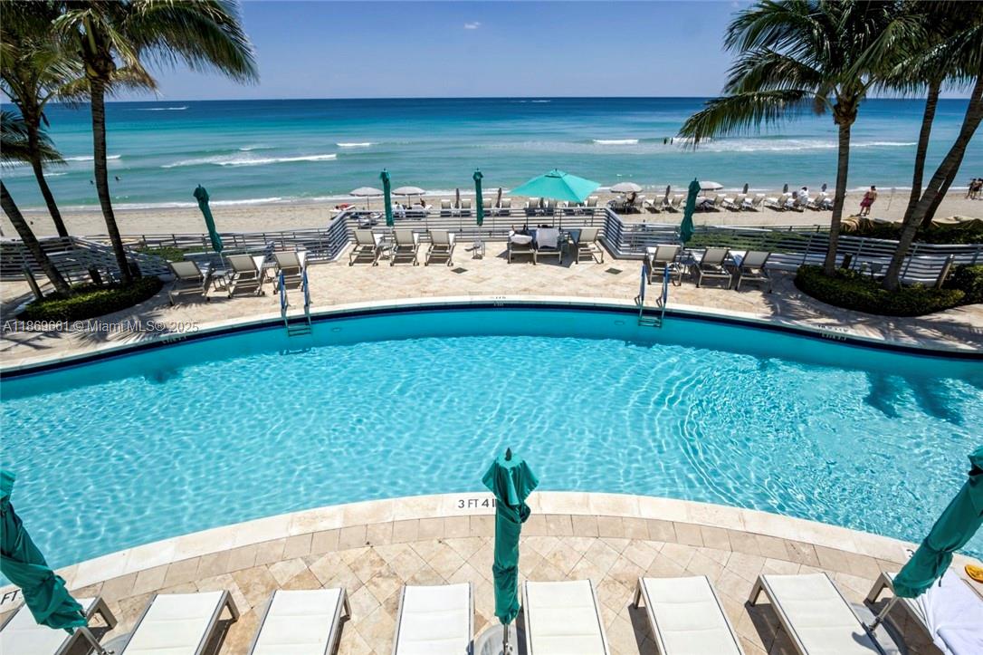 Photo of 3535 OCEAN DR  #2002, Hollywood, Florida, 33019 - 