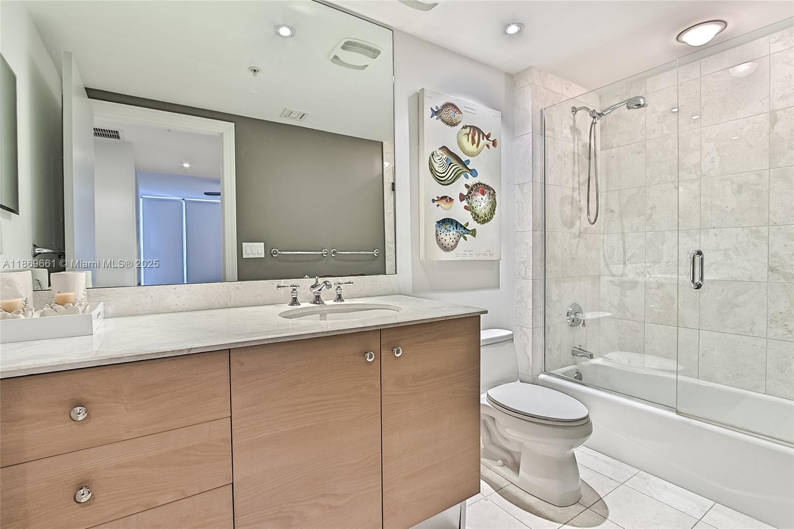 Photo of 3535 OCEAN DR  #2002, Hollywood, Florida, 33019 - 