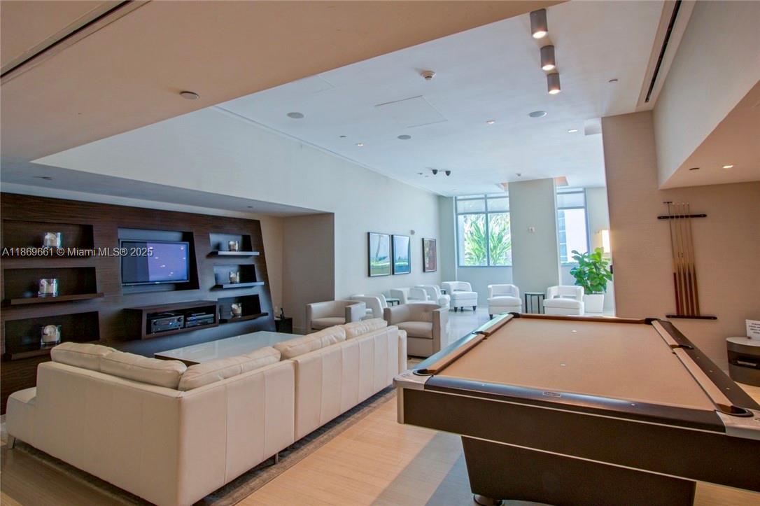 Photo of 3535 OCEAN DR  #2002, Hollywood, Florida, 33019 - 