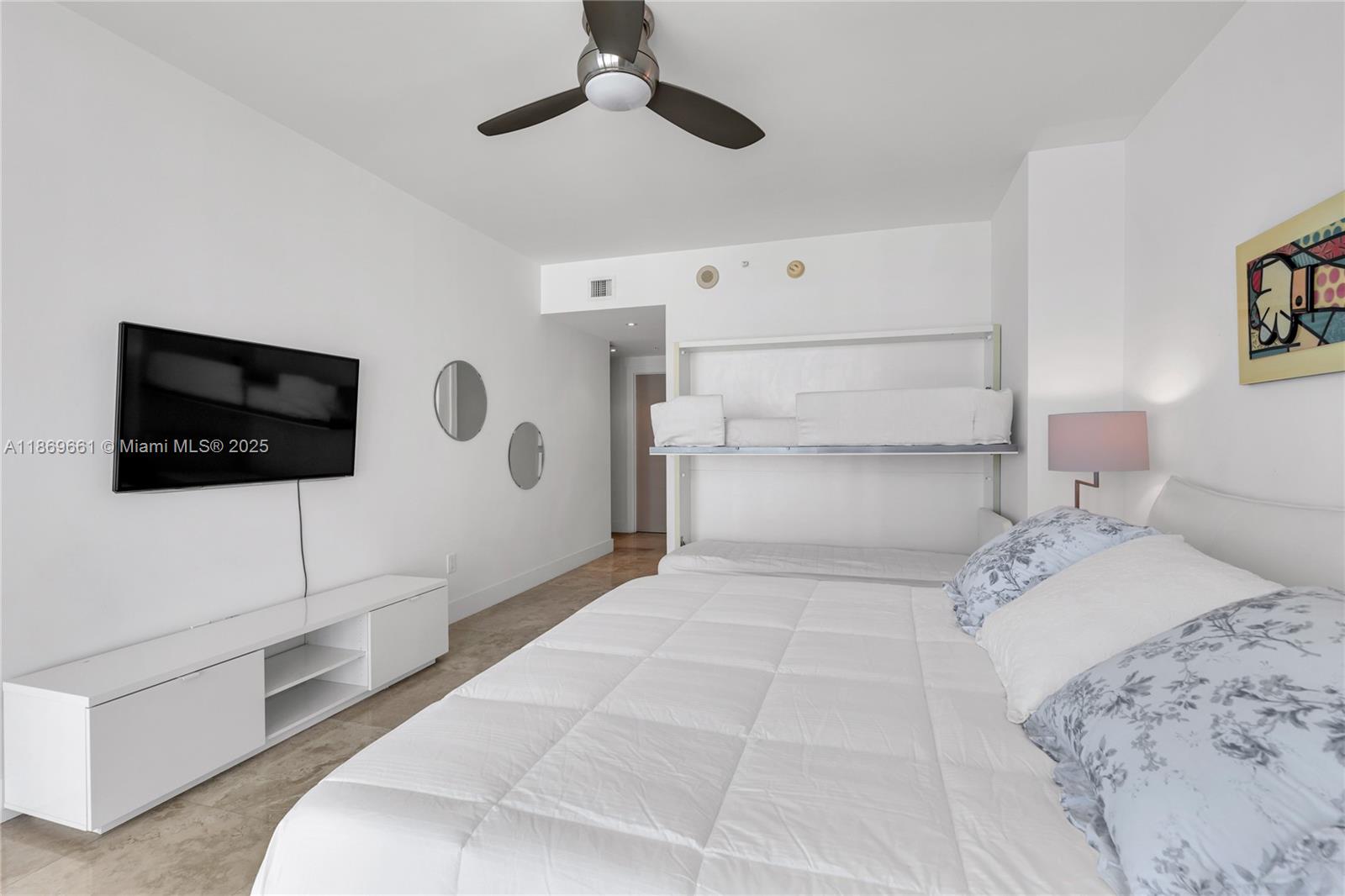 Photo of 3535 OCEAN DR  #2002, Hollywood, Florida, 33019 - 