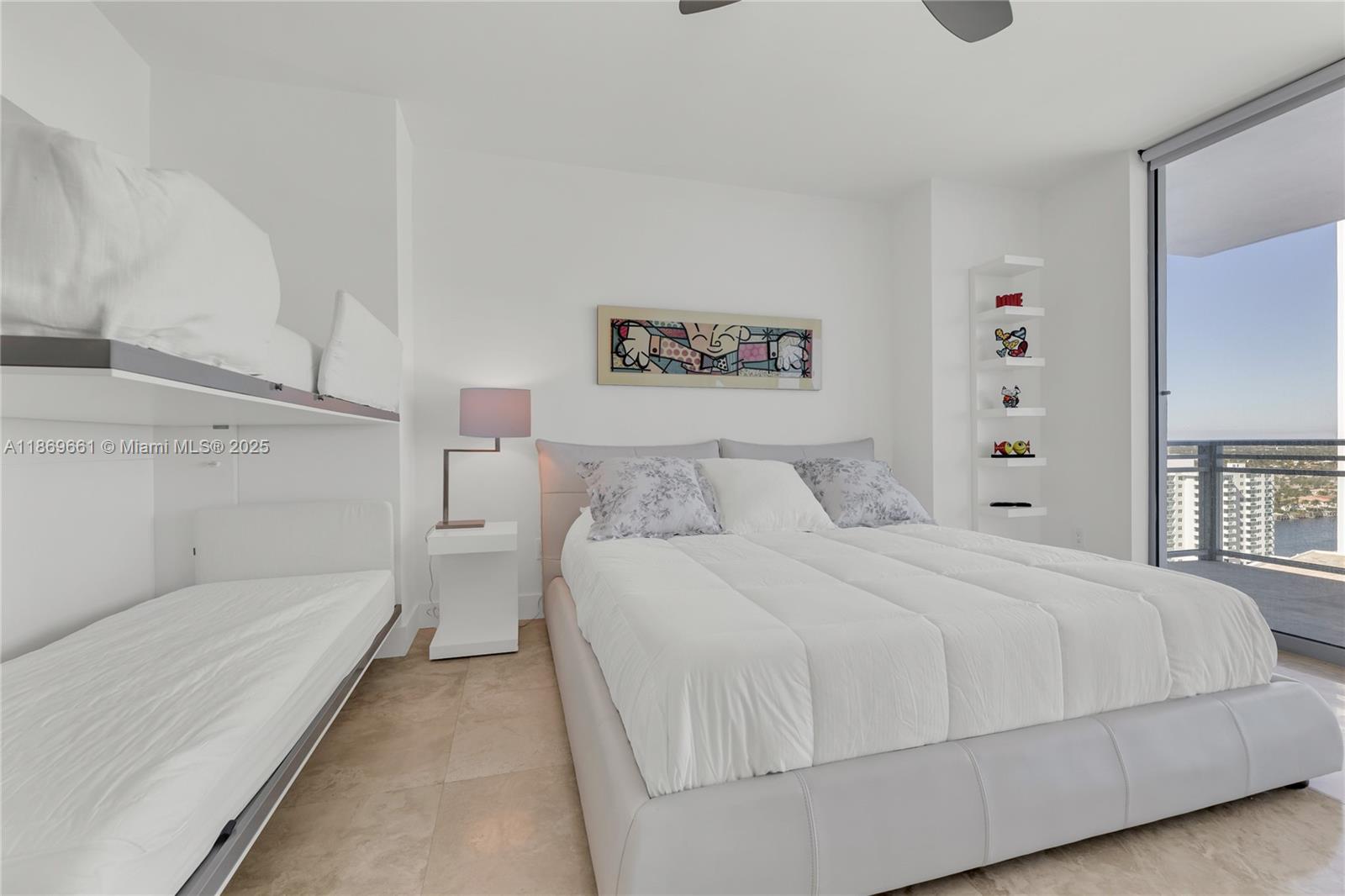 Photo of 3535 OCEAN DR  #2002, Hollywood, Florida, 33019 - 