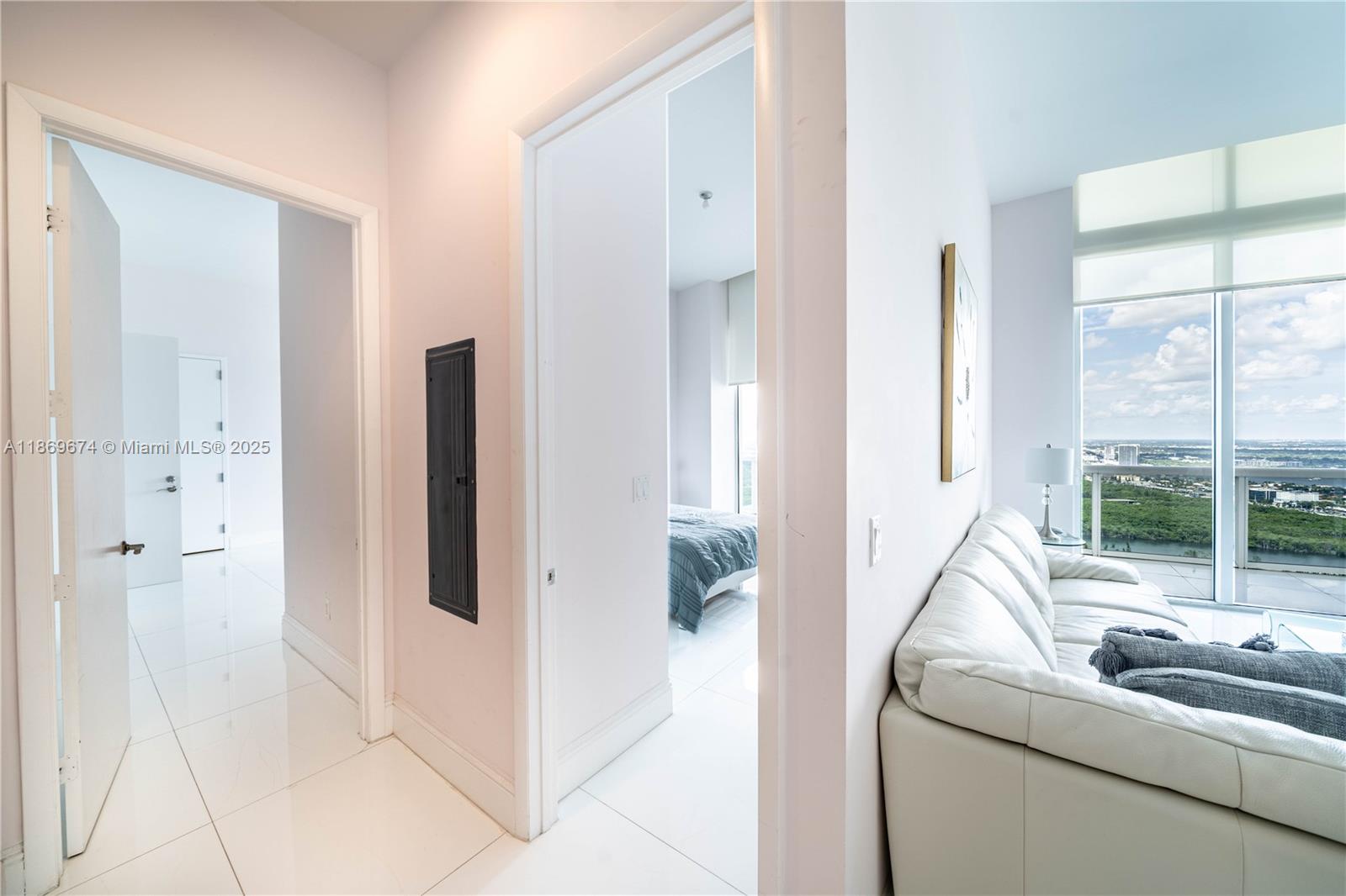 4305 2 / 2 1435 sq. ft. $ 2025-08-31 0 Photo