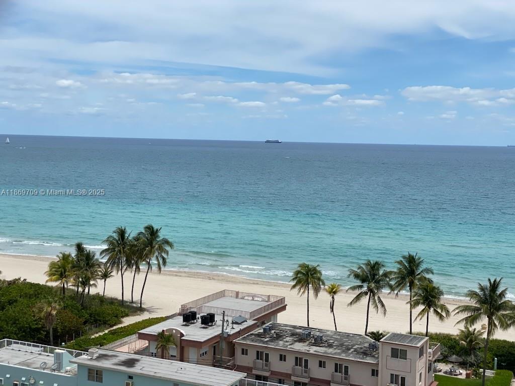Photo of 1501 Ocean Dr  #1403, Hollywood, Florida, 33019 - 