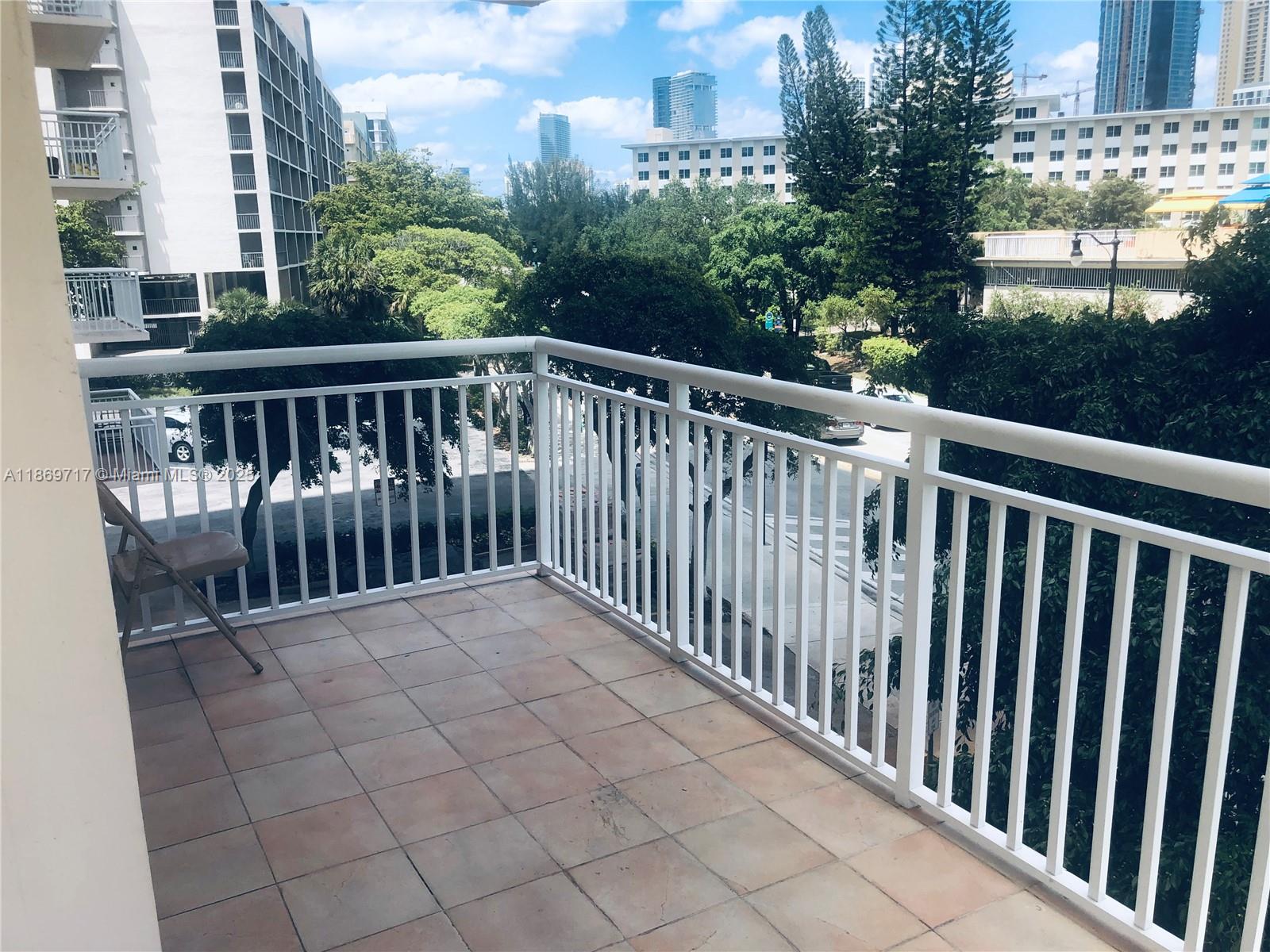 See details 216 2 / 2 1544 sq. ft. $ 2025-08-31 0 Photo