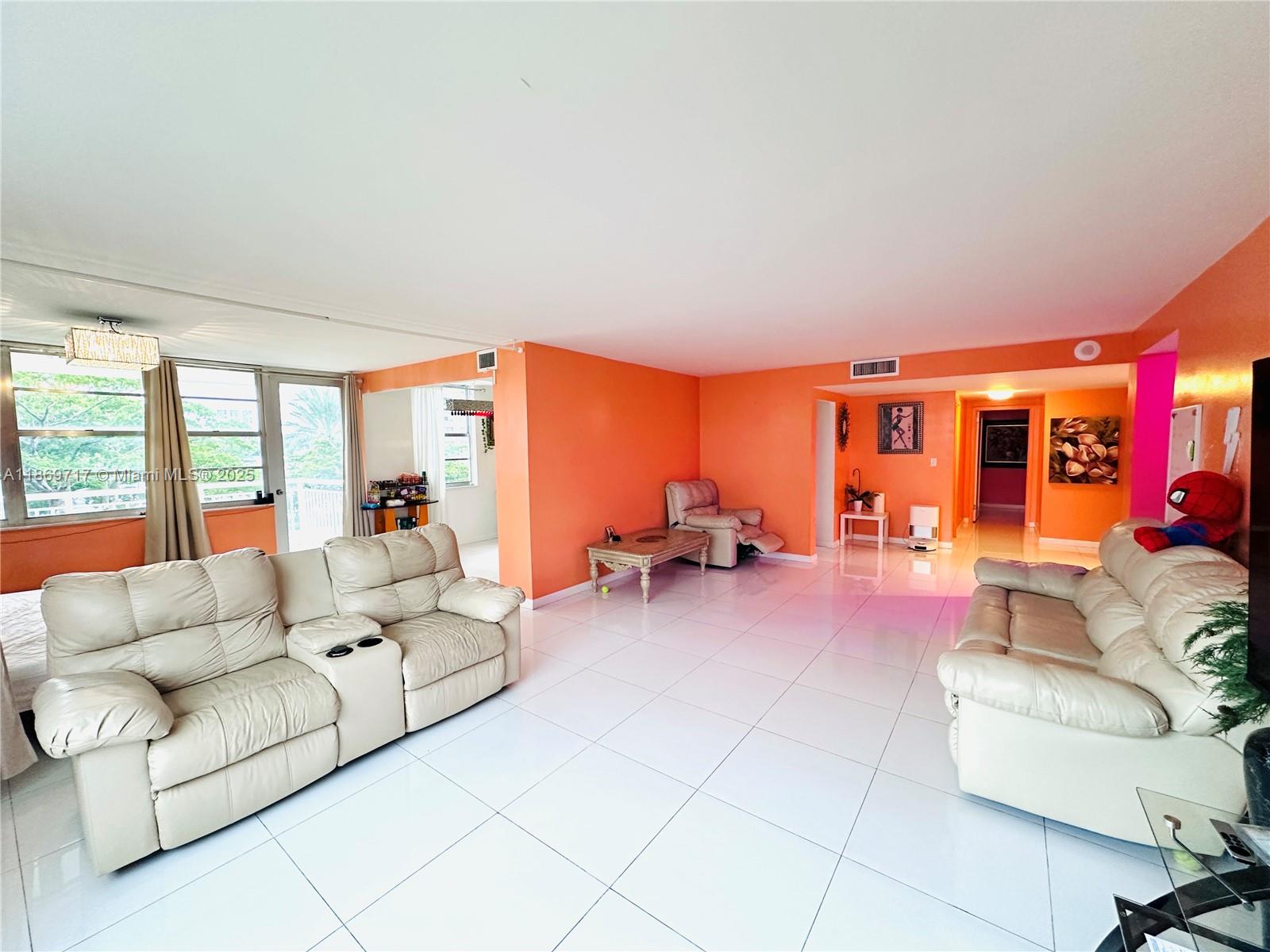 See details 216 2 / 2 1544 sq. ft. $ 2025-08-31 0 Photo