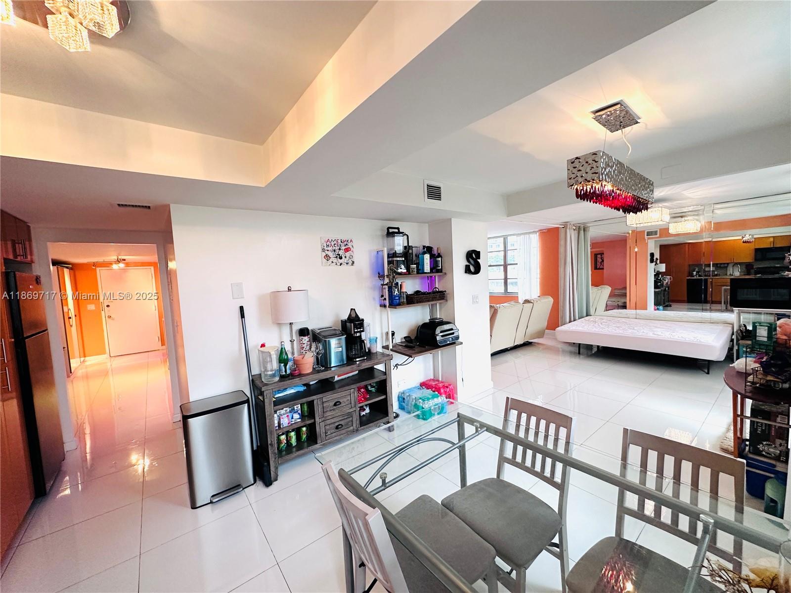 See details 216 2 / 2 1544 sq. ft. $ 2025-08-31 0 Photo