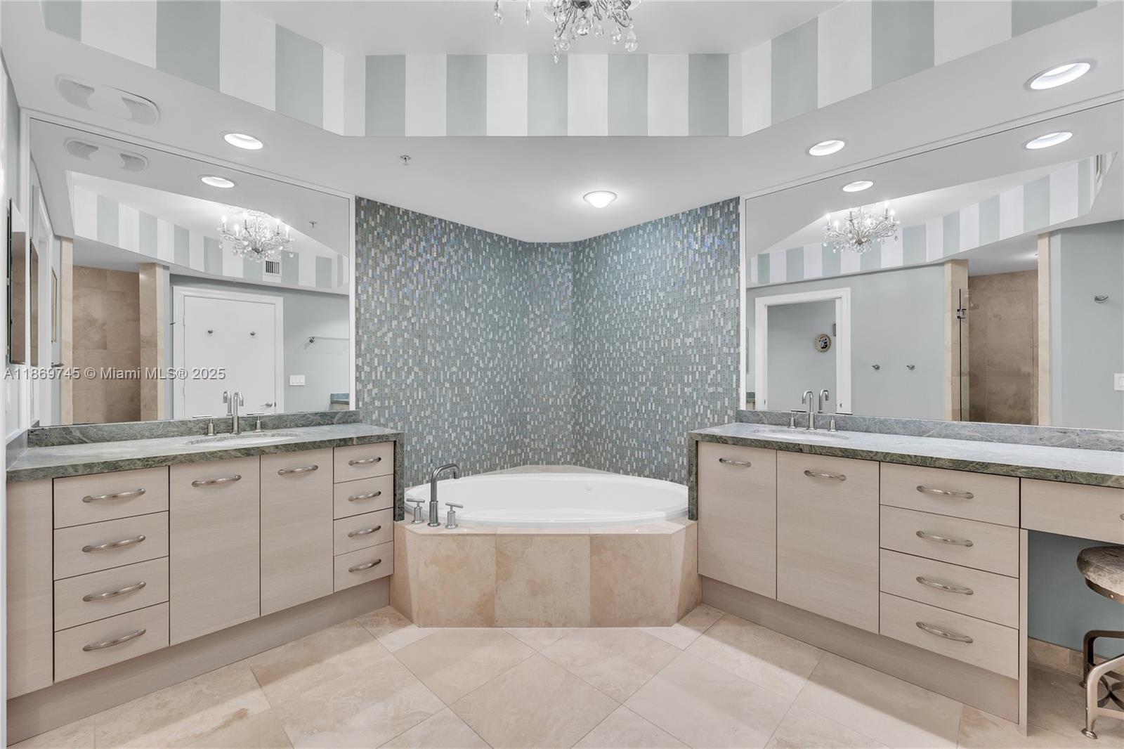 Photo of 3535 Ocean Dr  #1405, Hollywood, Florida, 33019 - 