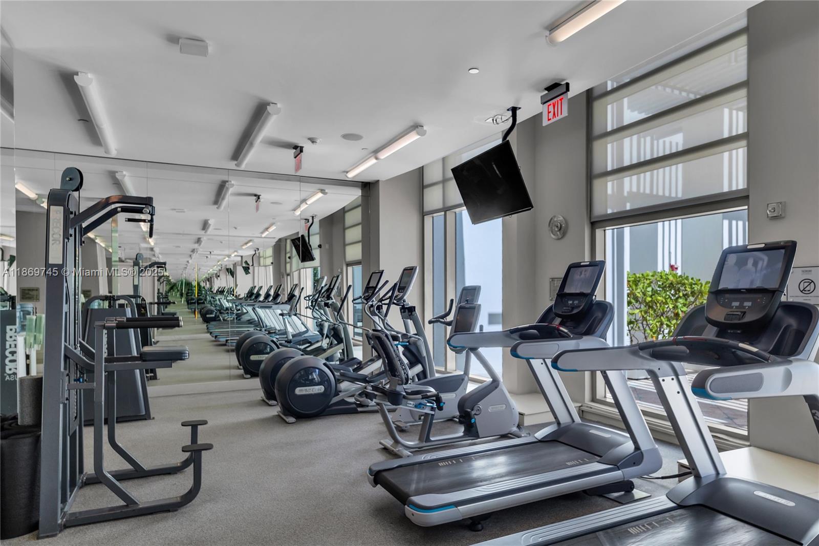 Photo of 3535 Ocean Dr  #1405, Hollywood, Florida, 33019 - 