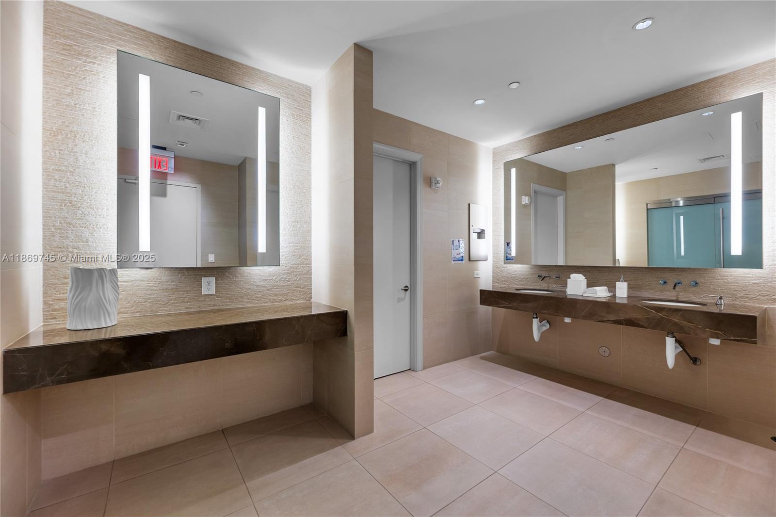 Photo of 3535 Ocean Dr  #1405, Hollywood, Florida, 33019 - 