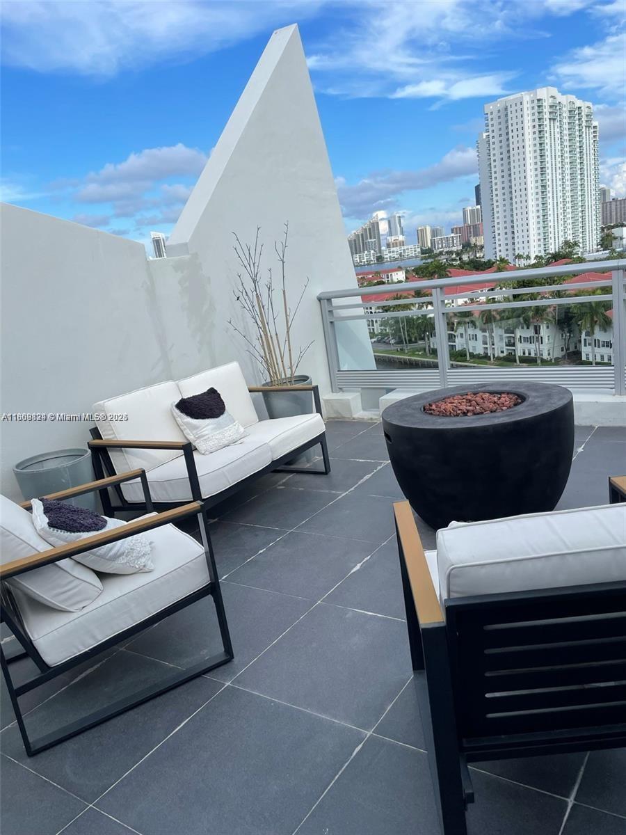 Photo of 2950 188th St  #543, Aventura, Florida, 33180 - 