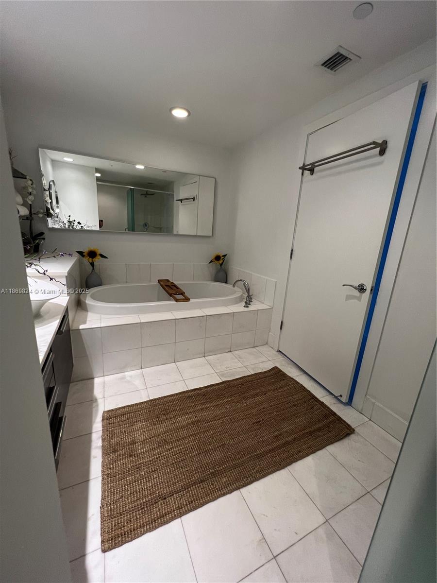 Photo of 2950 188th St  #543, Aventura, Florida, 33180 - 