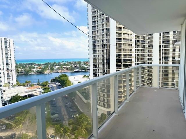 Photo of 3731 Country Club Dr  #1522, Aventura, Florida, 33180 - 