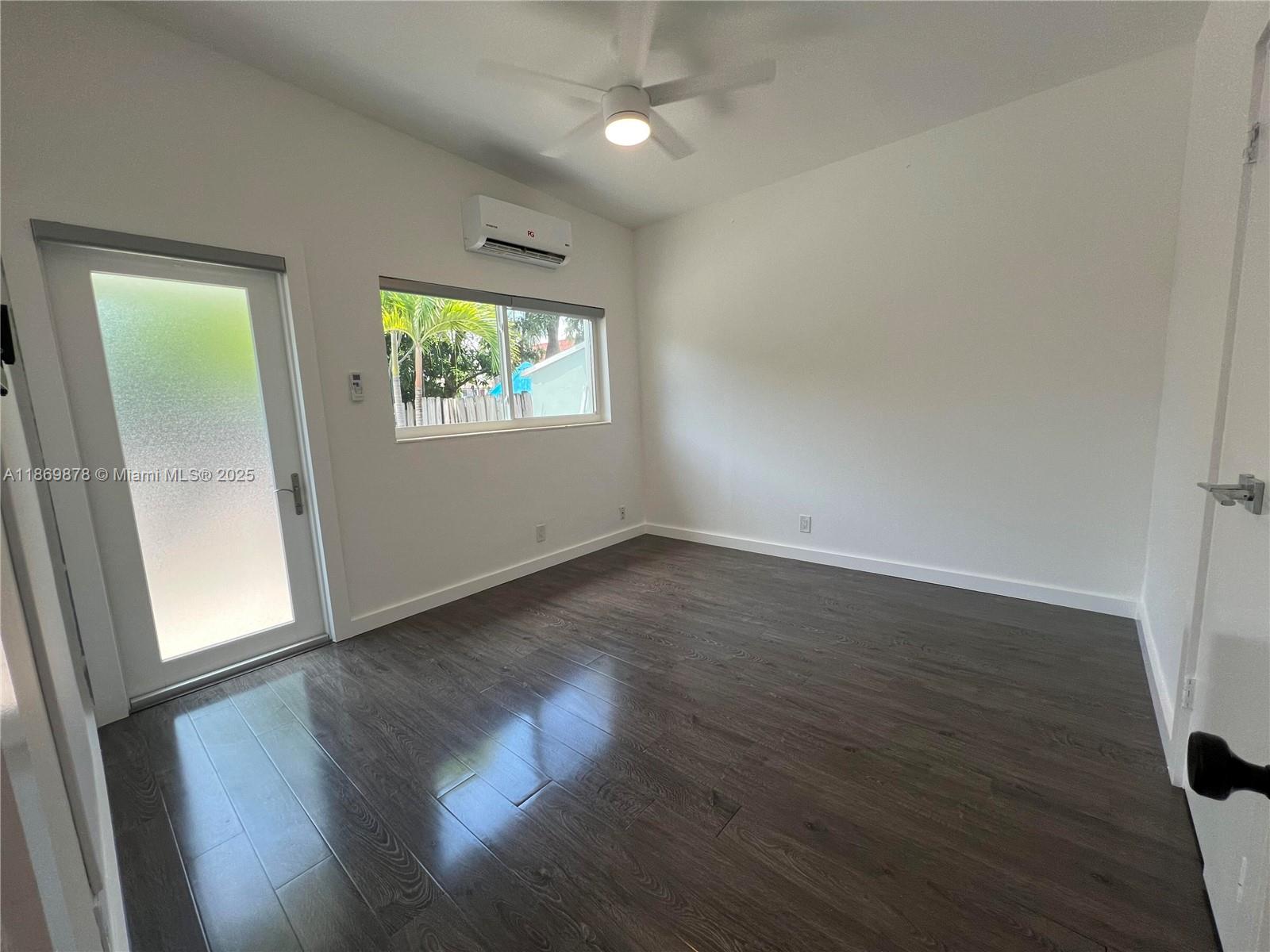 See details / 1244 sq. ft. $ 2025-09-01 0 Photo