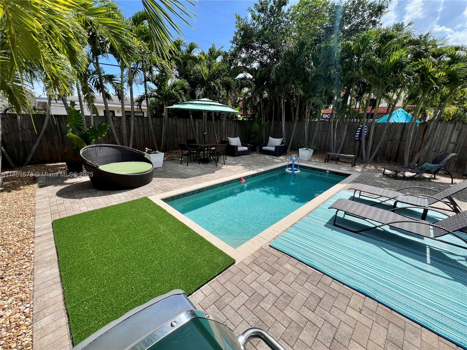 See details / 1244 sq. ft. $ 2025-09-01 0 Photo