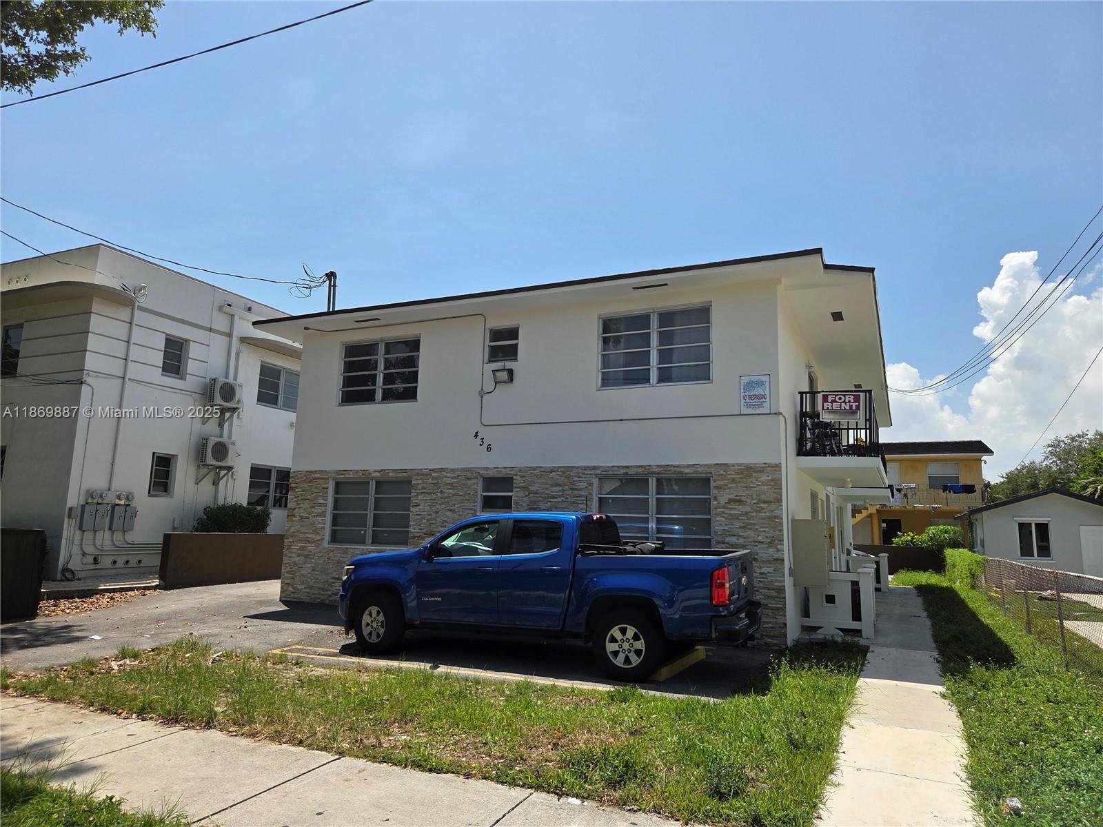 See details / 3000 sq. ft. $ 2025-09-01 0 Photo