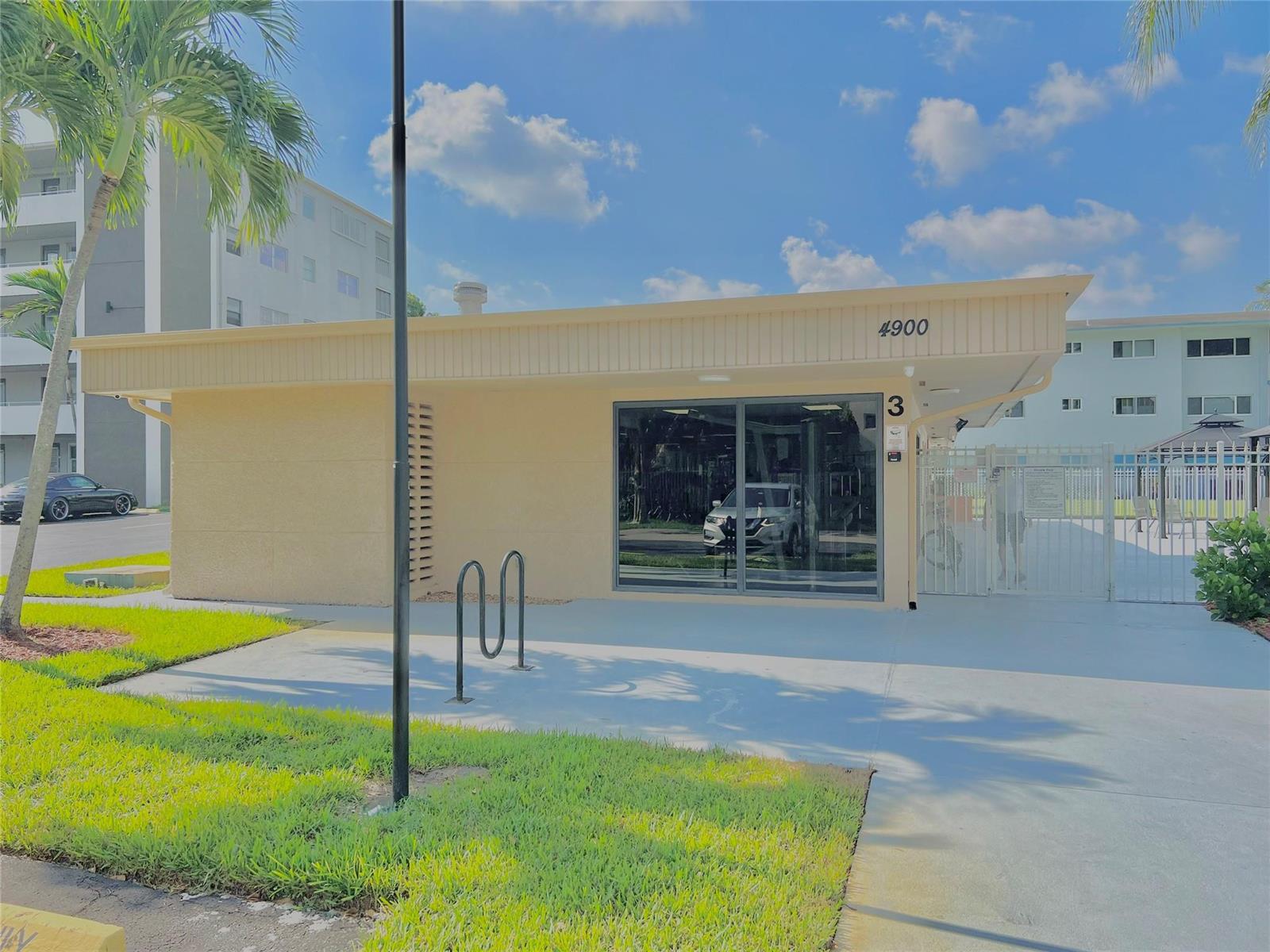 306 1 / 1 690 sq. ft. $ 2026-06-15 0 foto