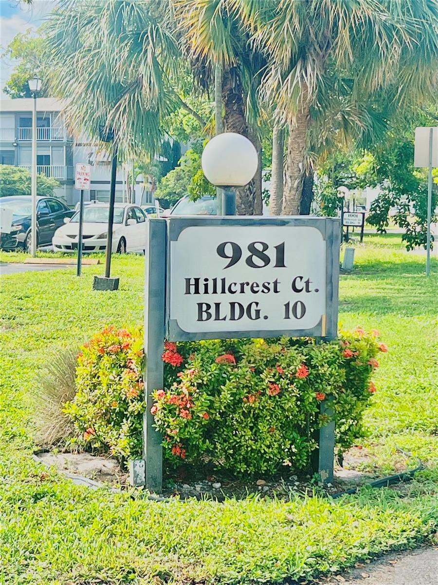 306 1 / 1 690 sq. ft. $ 2026-06-15 0 foto