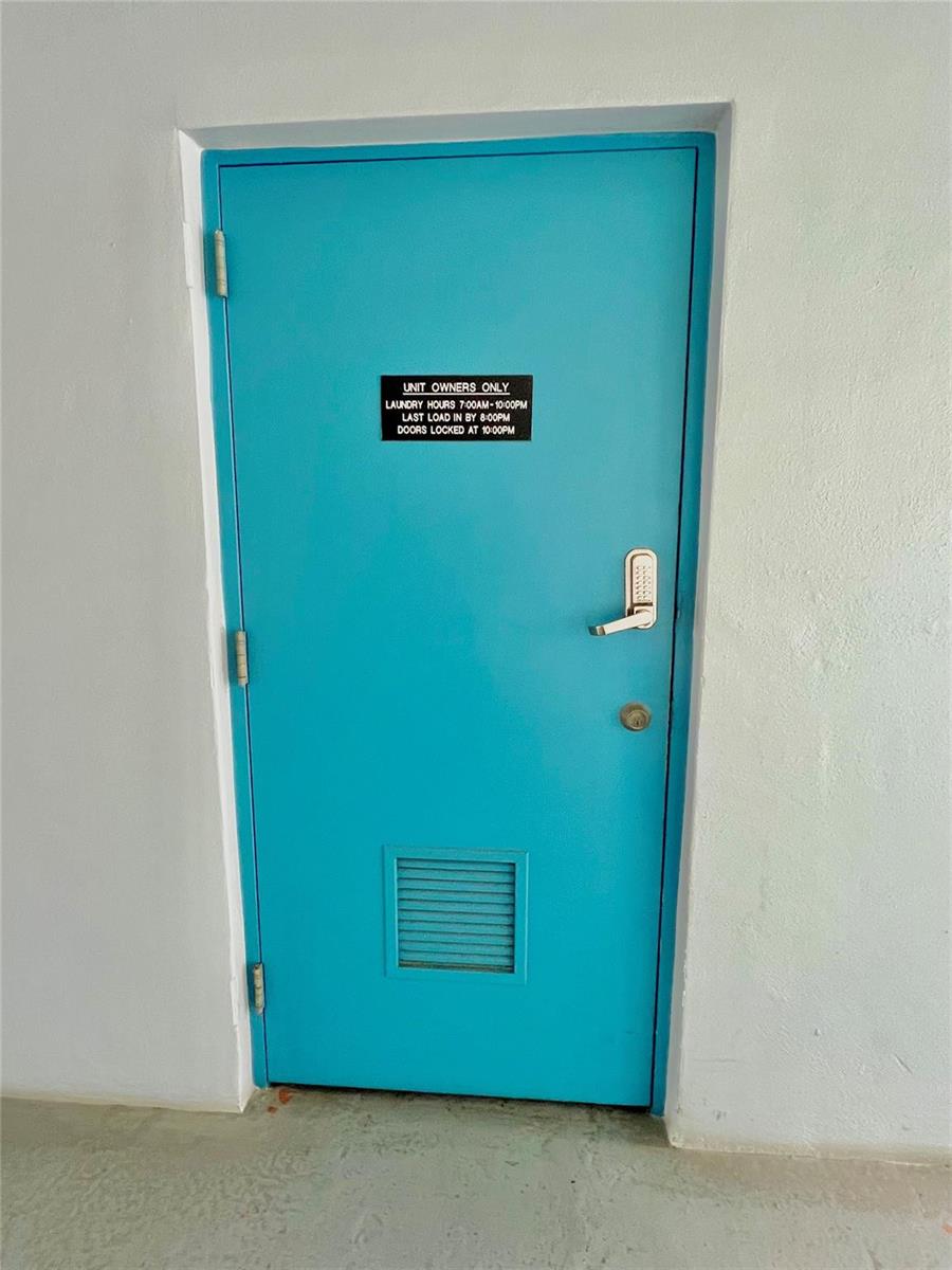 306 1 / 1 690 sq. ft. $ 2026-06-15 0 foto