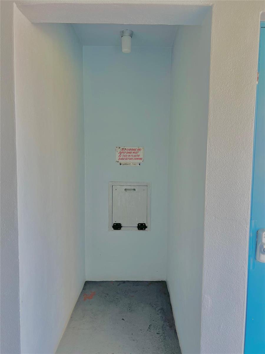 306 1 / 1 690 sq. ft. $ 2026-06-15 0 foto