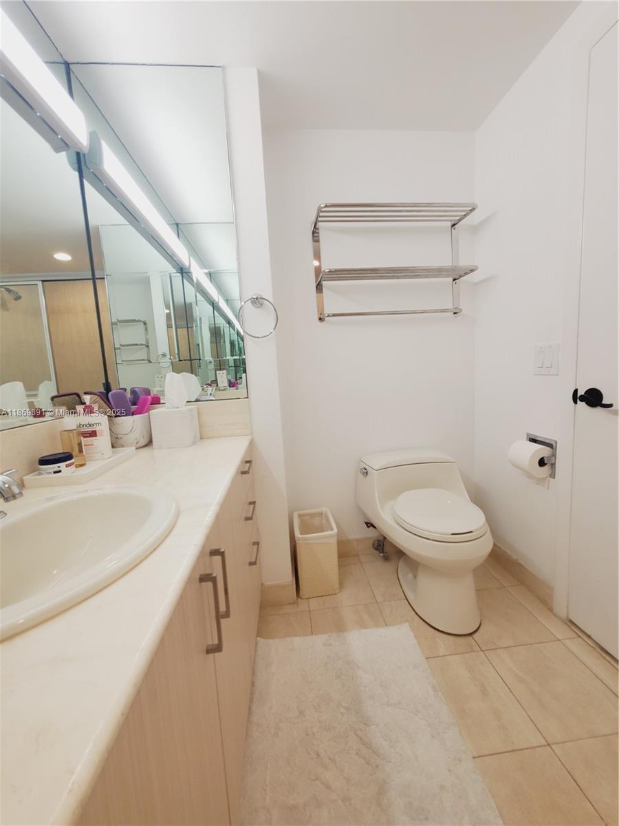 2703 2 / 2 1560 sq. ft. $ 2025-09-01 0 Photo