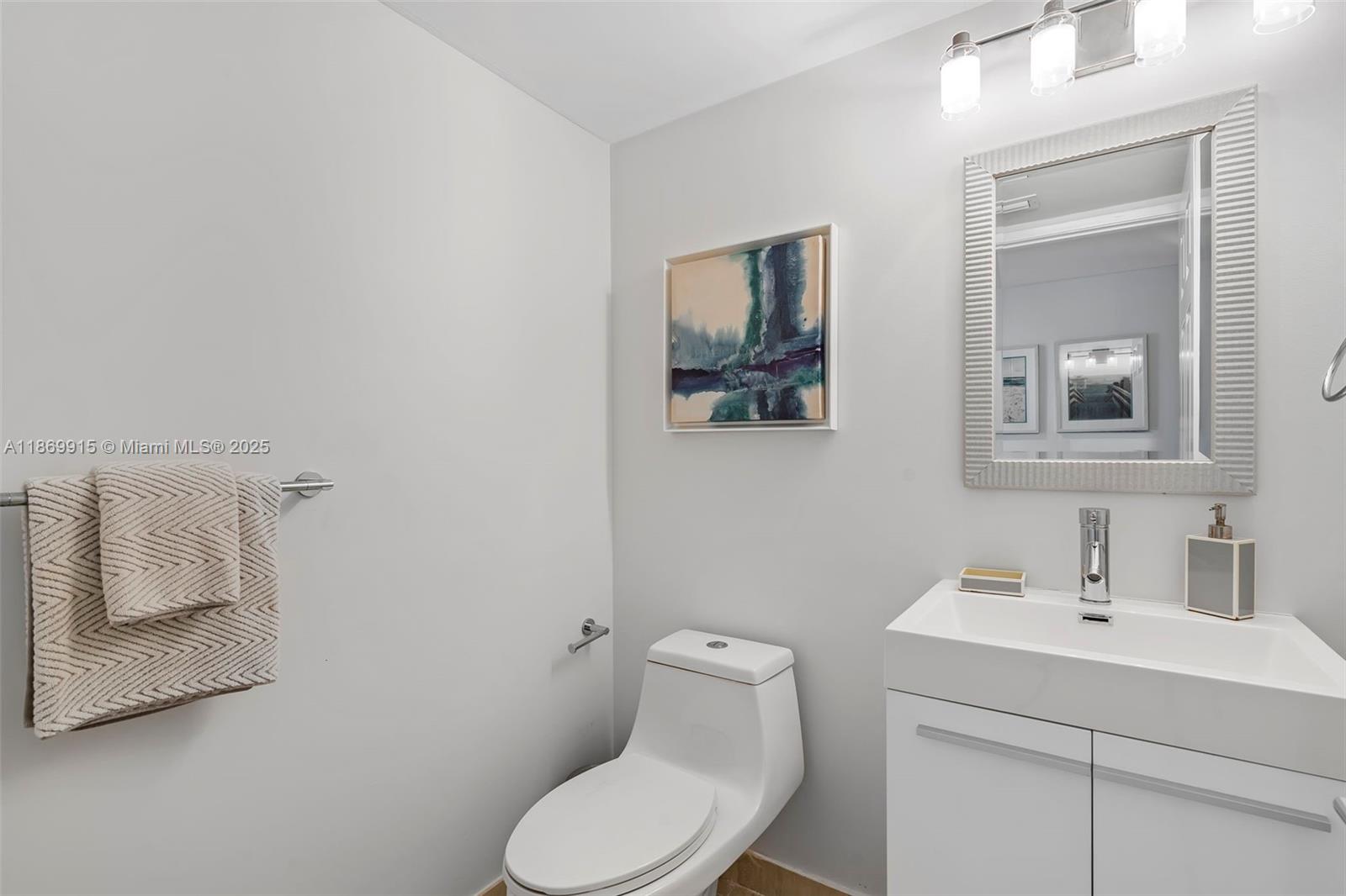 Photo of 18671 Collins Ave  #1603, Sunny Isles Beach, Florida, 33160 - POWDER ROOM.