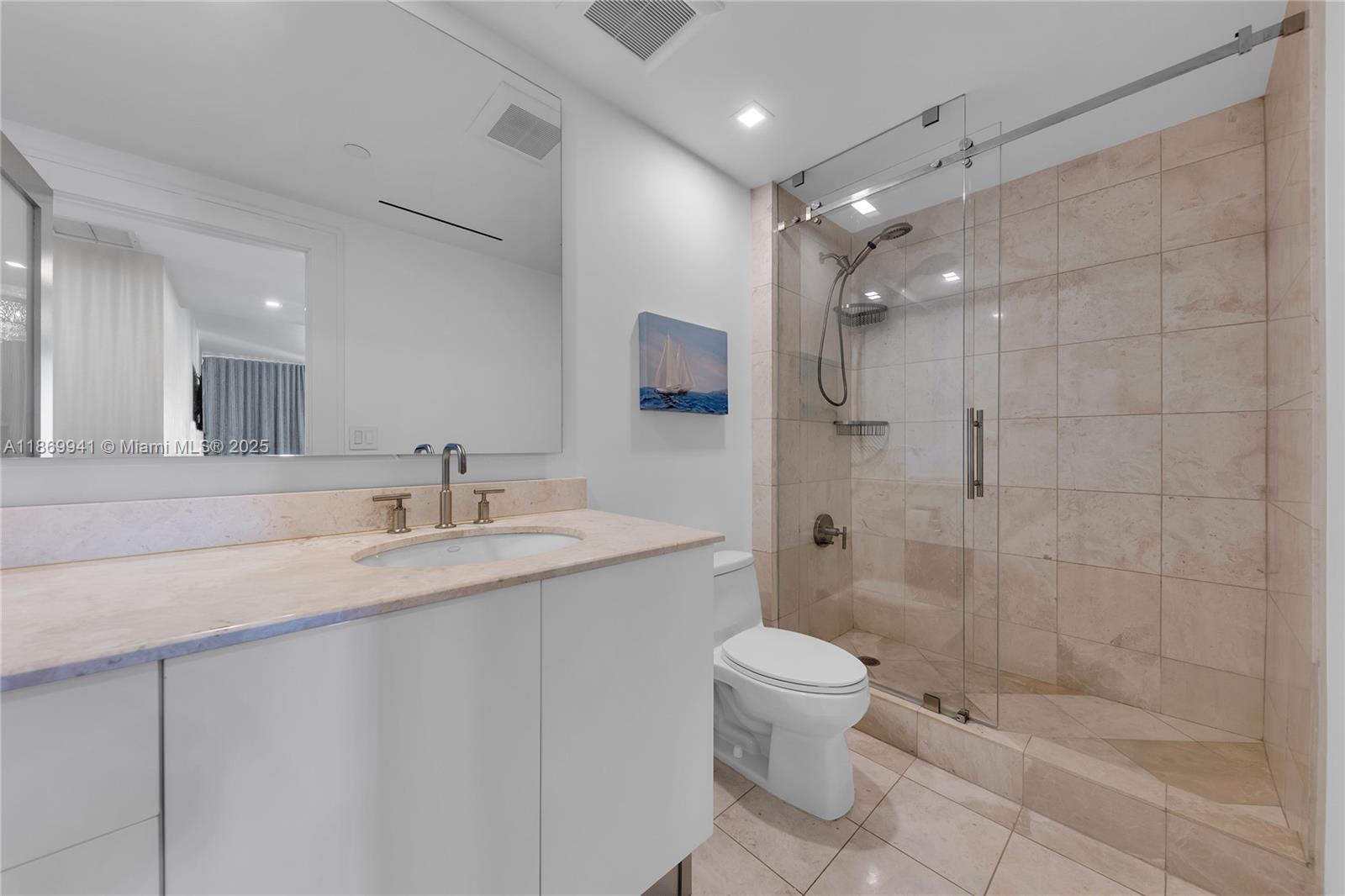 Photo of 3535 Ocean Dr  #1602, Hollywood, Florida, 33019 - 2ND BATHROOM