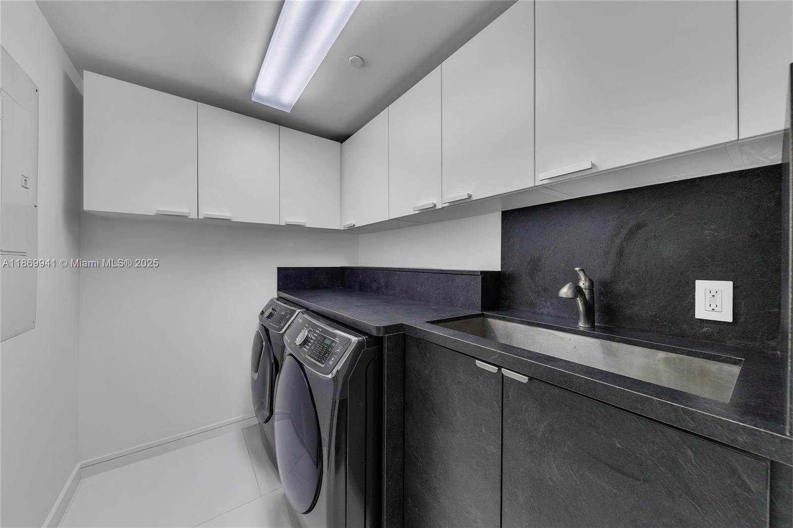 Photo of 3535 Ocean Dr  #1602, Hollywood, Florida, 33019 - PRIVATE LAUNDRY ROOM