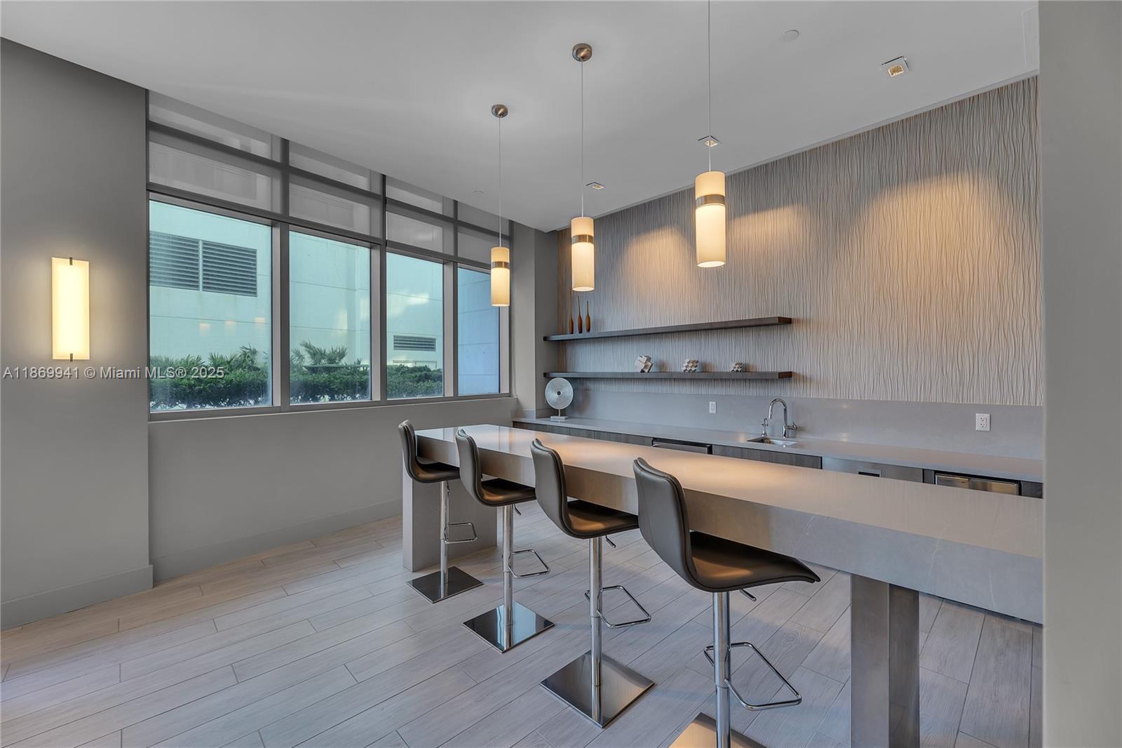 Photo of 3535 Ocean Dr  #1602, Hollywood, Florida, 33019 - BAR