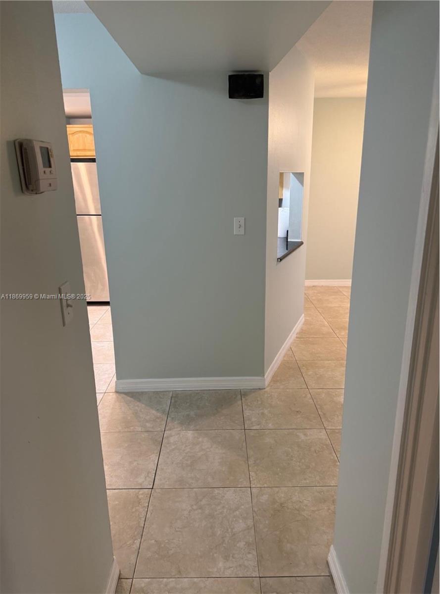 208-3 1 / 1 909 sq. ft. $ 2025-09-01 0 Photo