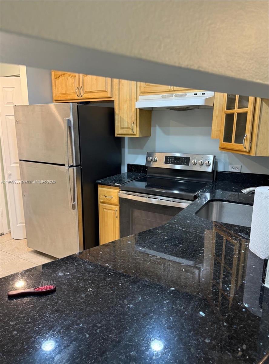 208-3 1 / 1 909 sq. ft. $ 2025-09-01 0 Photo