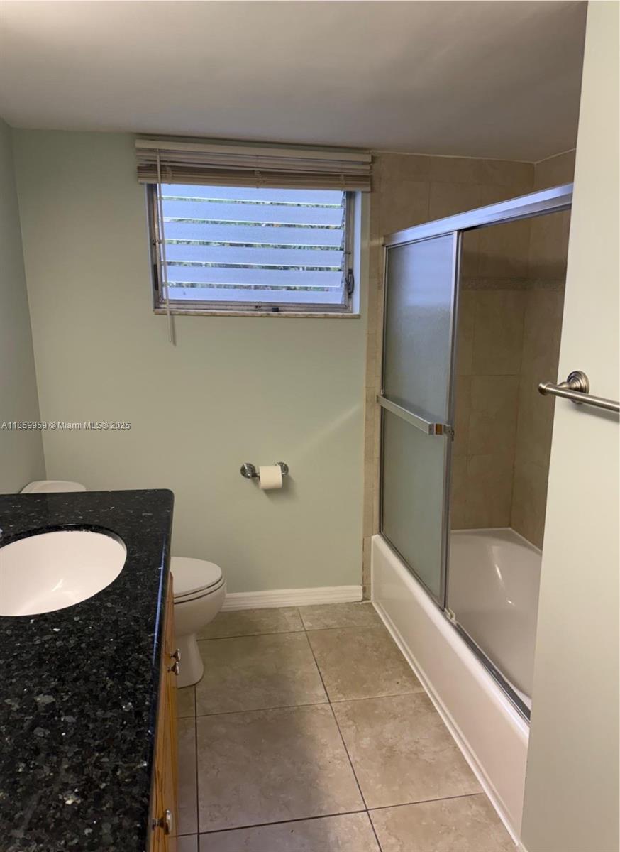 208-3 1 / 1 909 sq. ft. $ 2025-09-01 0 Photo