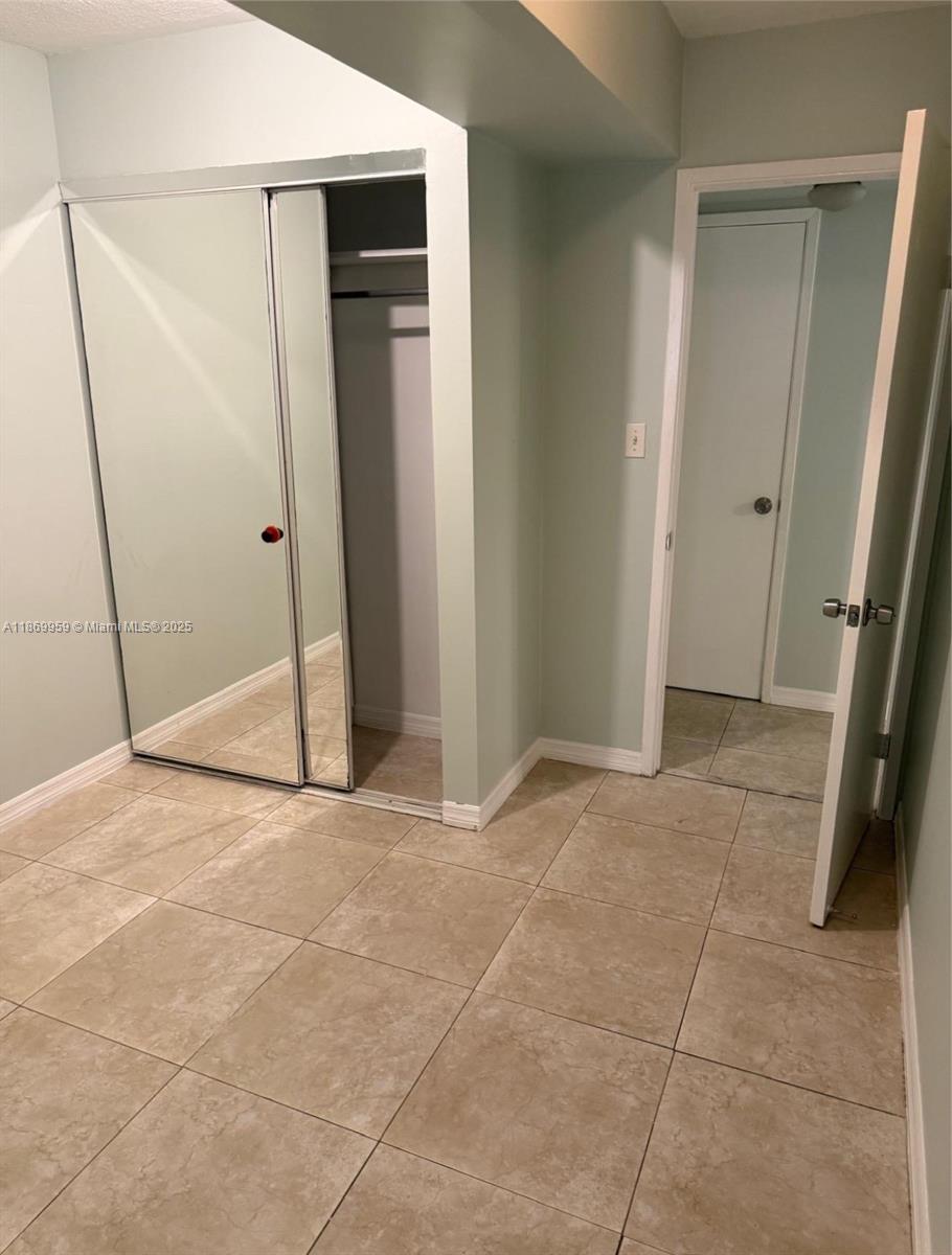208-3 1 / 1 909 sq. ft. $ 2025-09-01 0 Photo