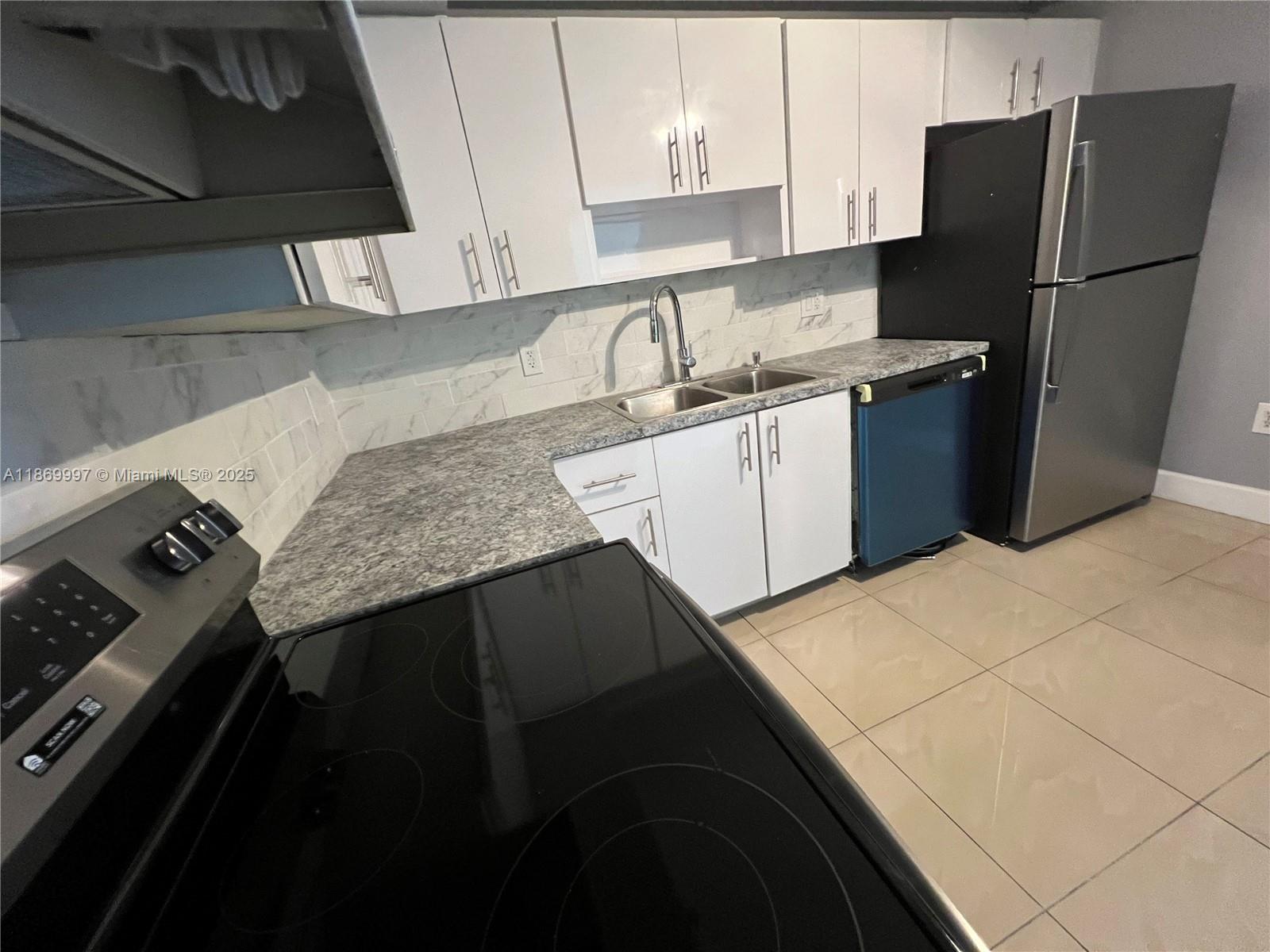 804 2 / 2 1100 sq. ft. $ 2025-09-01 0 Photo