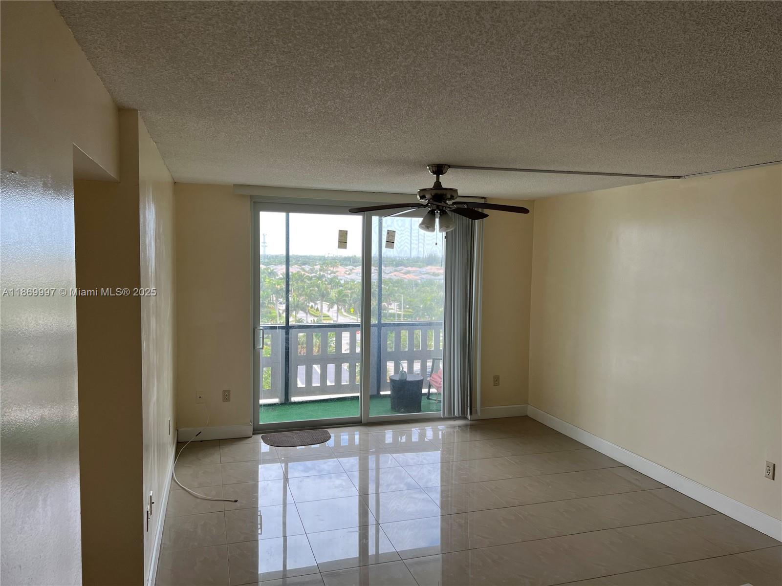 804 2 / 2 1100 sq. ft. $ 2025-09-01 0 Photo