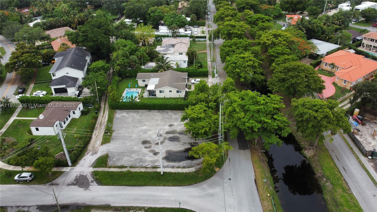 See details / sq. ft. $ 2025-09-01 0 Photo