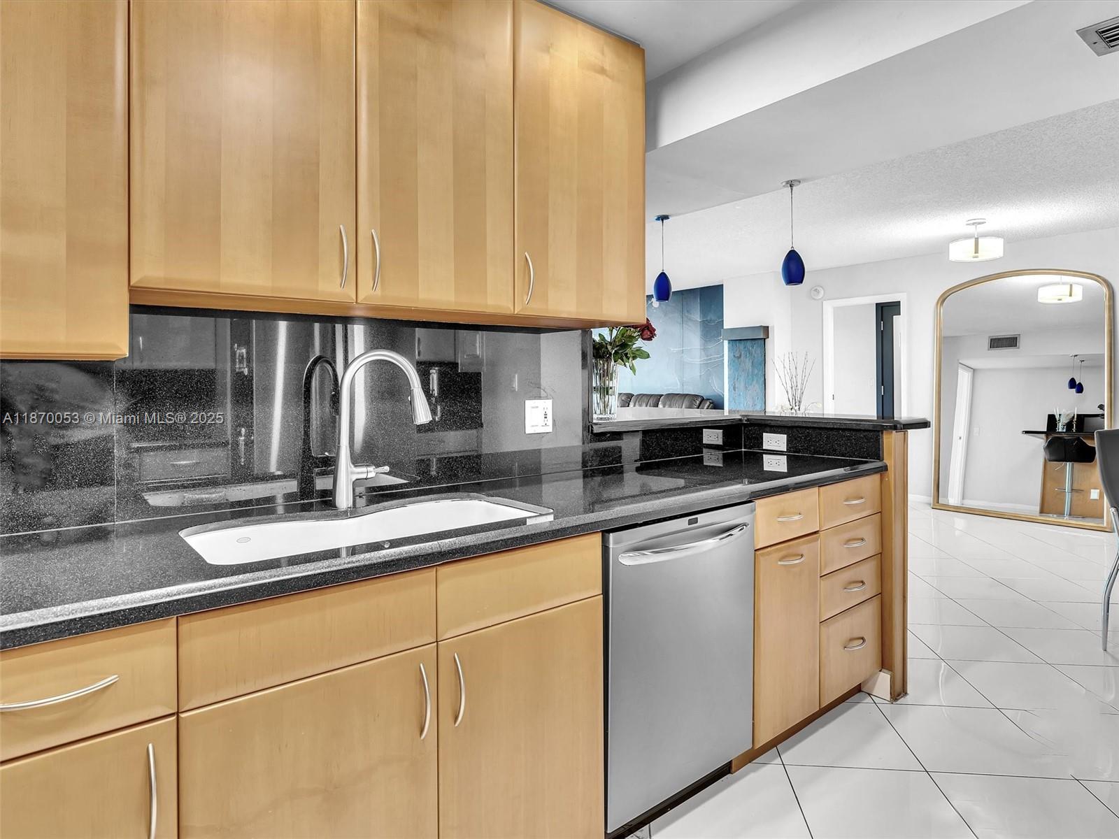 Photo of 1500 Ocean Dr  #3E, Hollywood, Florida, 33019 - 